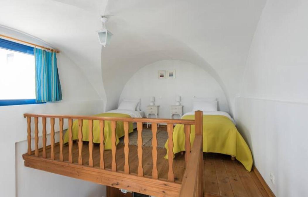 Santorini Traditional Suites Vóthon Exterior foto