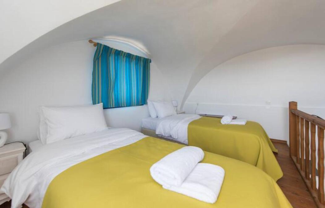 Santorini Traditional Suites Vóthon Exterior foto