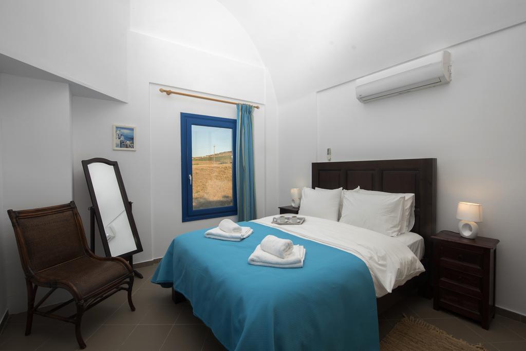 Santorini Traditional Suites Vóthon Exterior foto